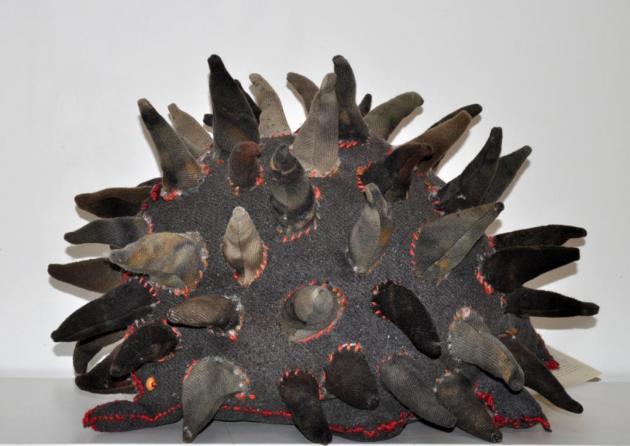 Yarrenyty Arltere Artists, Dulcie Sharpe, large echidna