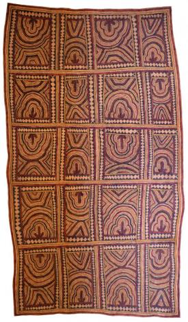 Ömie Artists, Lila Warrimou (Misaso), Gojavö hanö’e, mahuva'oje ohu’o sabu deje – Feathers of the black and red parrot, pig hoof-prints and spots of the wood-boring grub, #16-034